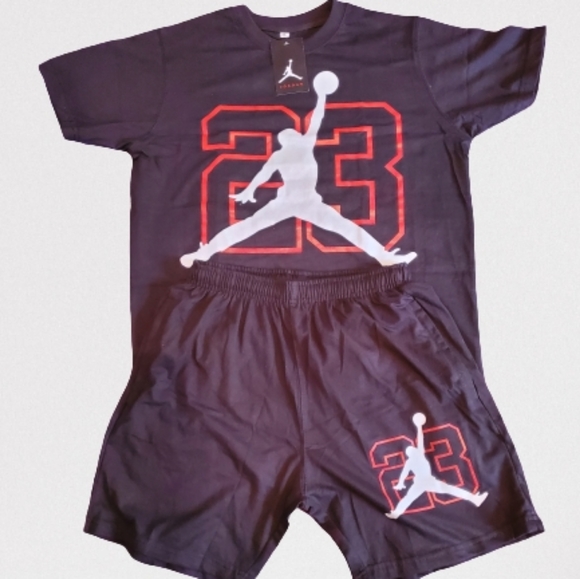 Shorts Set - Picture 1 of 1